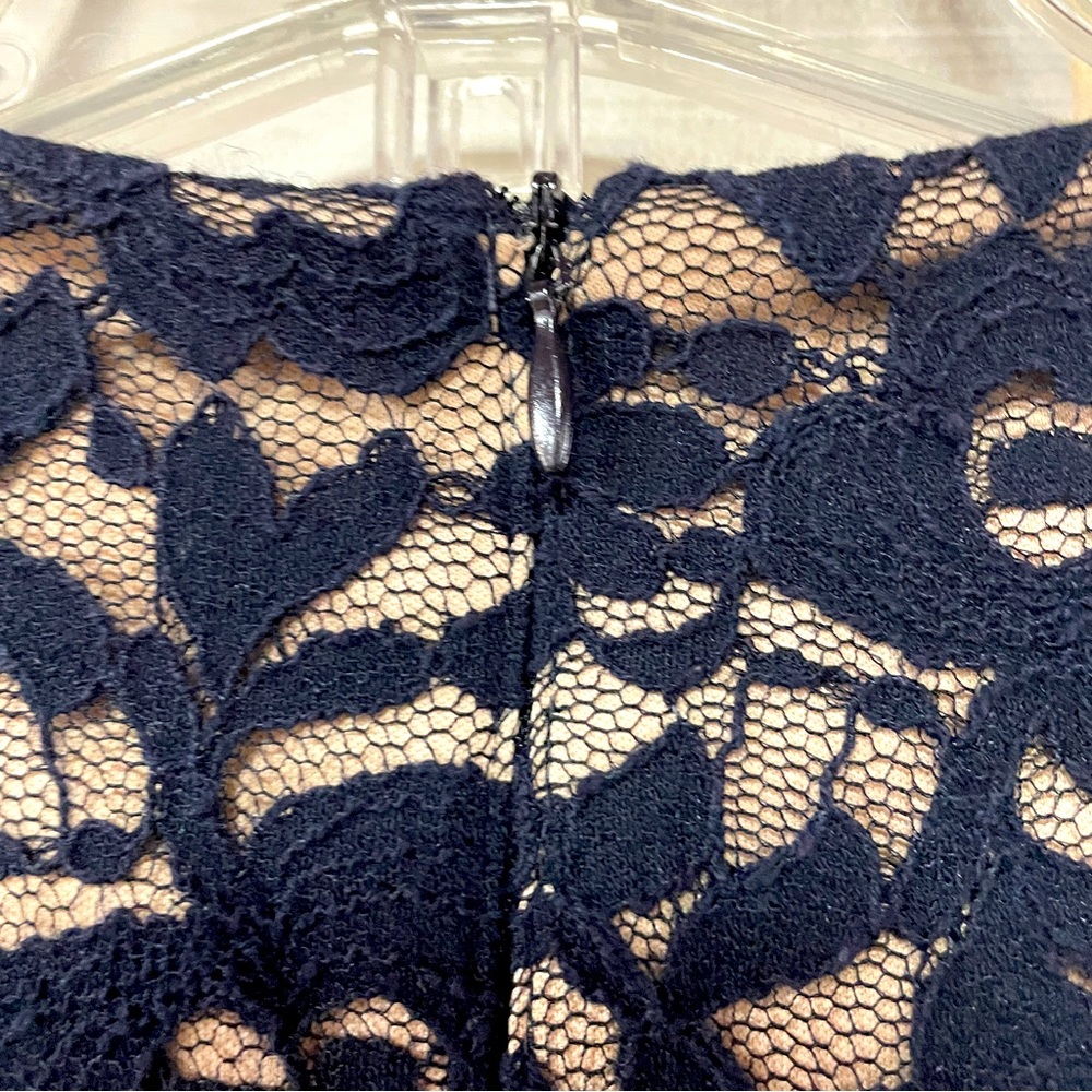 Ivy + Blu Navy Blue And Nude Tan Underlay Lace Fit and Flare Dress Sz 4 - Picture 3 of 5